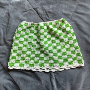 Green and white Edikted skirt